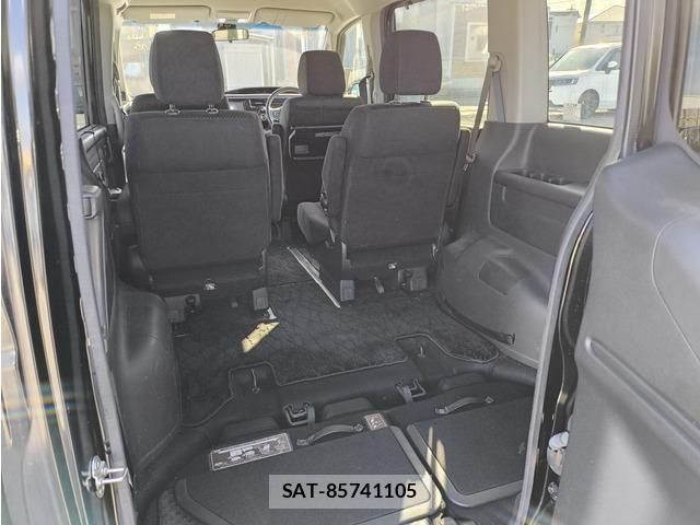 Honda STEP WGN 2017-12 6791571-16