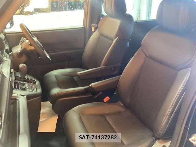 Honda STEP WGN 2025-12 6913541-11