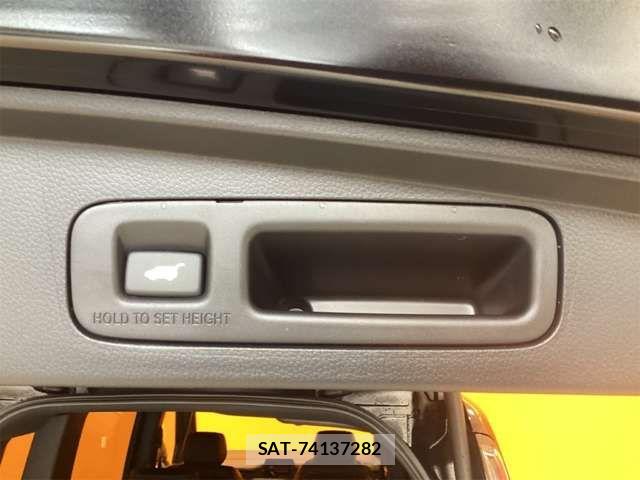 Honda STEP WGN 2025-12 6913541-16