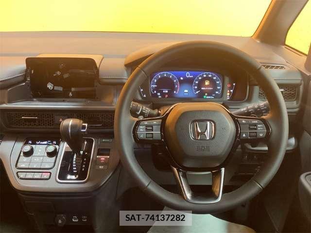 Honda STEP WGN 2025-12 6913541-19