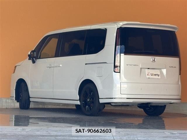 Honda STEP WGN 2025-10 6913536-6