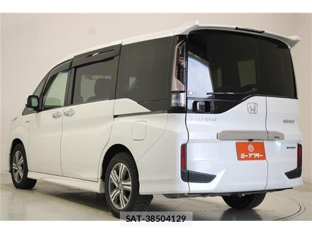 Honda STEP WGN 2018-03 6913575-10