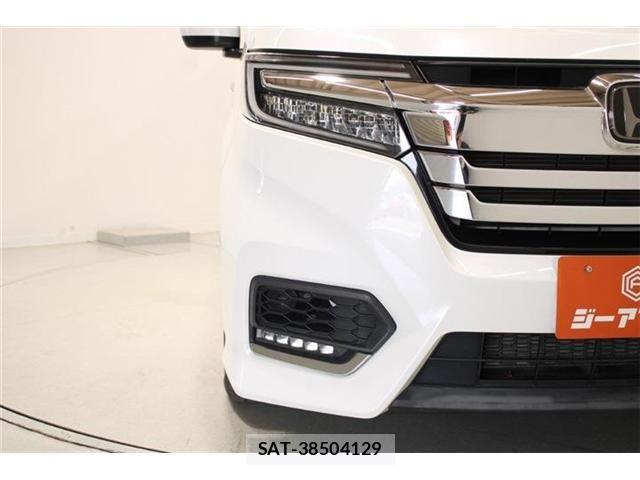 Honda STEP WGN 2018-03 6913575-16