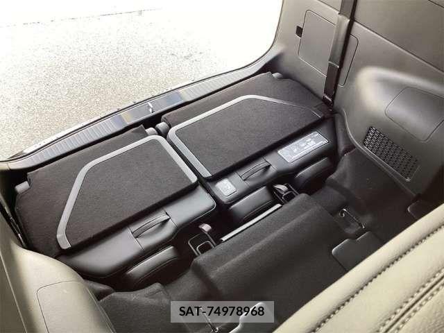 Honda STEP WGN 2025-12 6913543-12