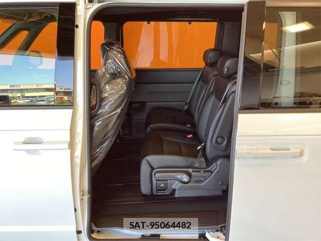 Honda STEP WGN 2026-02 6913553-19
