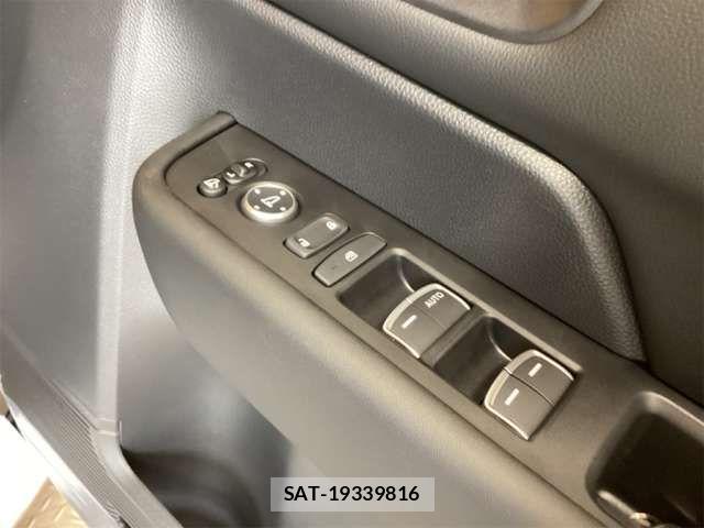 Honda STEP WGN 2026-04 6913537-15