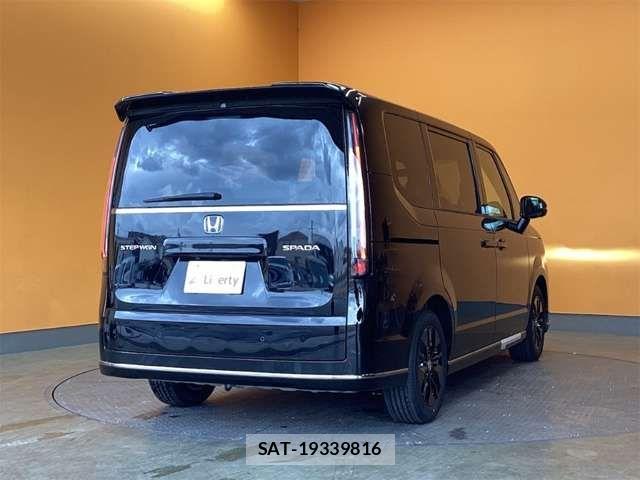 Honda STEP WGN 2026-04 6913537-6