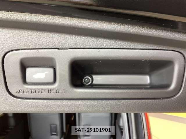 Honda STEP WGN 2026-03 6913542-17