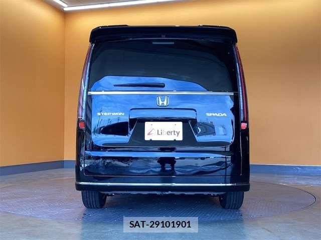 Honda STEP WGN 2026-03 6913542-8