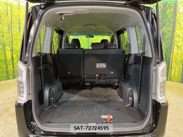 Honda STEP WGN 2014-03 6913579-11