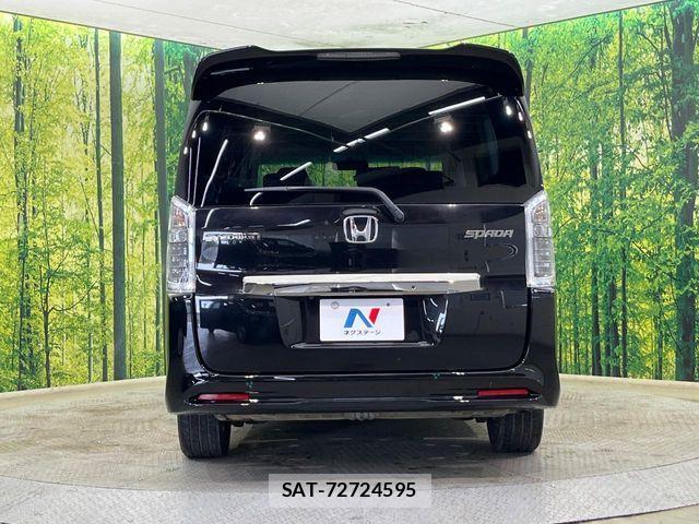 Honda STEP WGN 2014-03 6913579-15