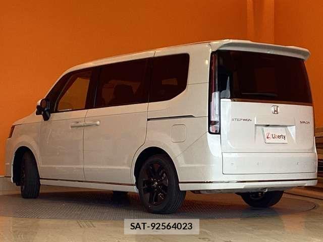 Honda STEP WGN 2026-01 6913539-11