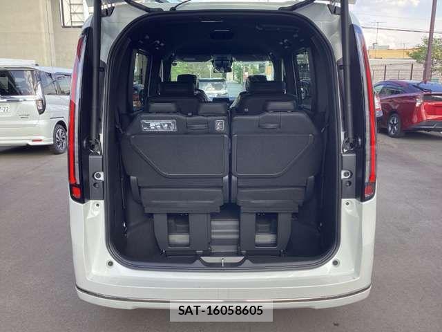 Honda STEP WGN 2026-03 6913545-18