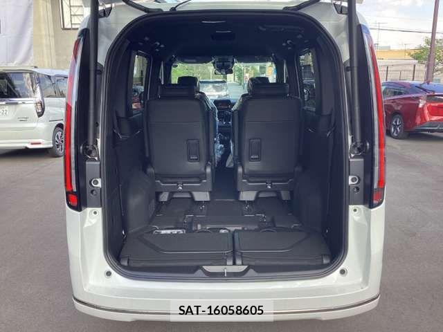 Honda STEP WGN 2026-03 6913545-19