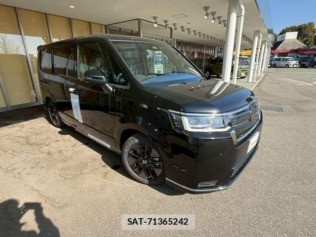 Honda STEP WGN 2026-02 6913551-14