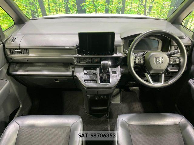 Honda STEP WGN 2024-02 6998454-1