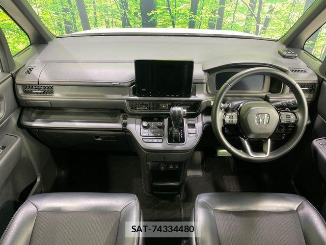 Honda STEP WGN 2024-02 6998476-1