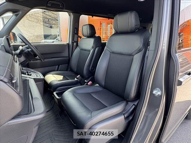 Honda STEP WGN 2024-12 7021660-16