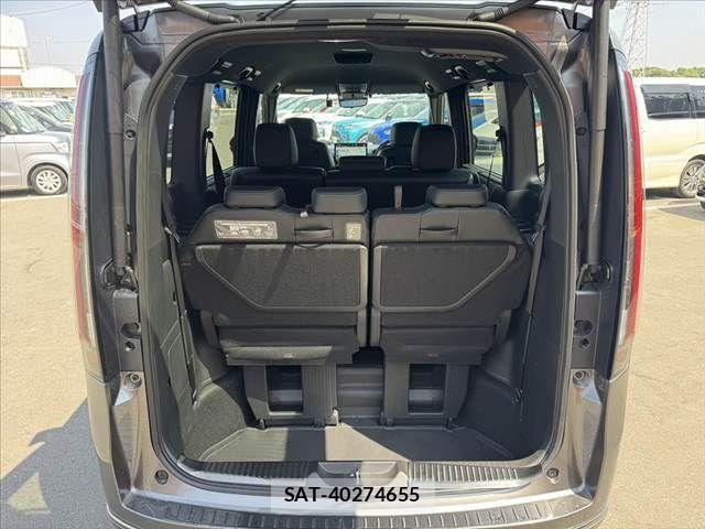 Honda STEP WGN 2024-12 7021660-19