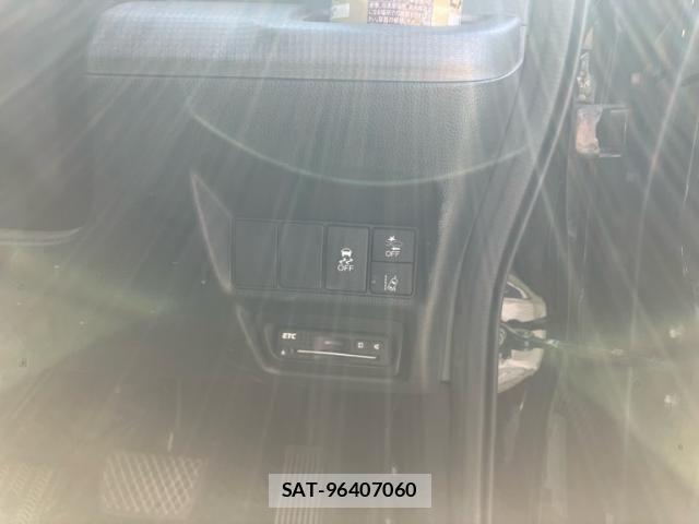 Honda STEP WGN 2015-08 7060876-12