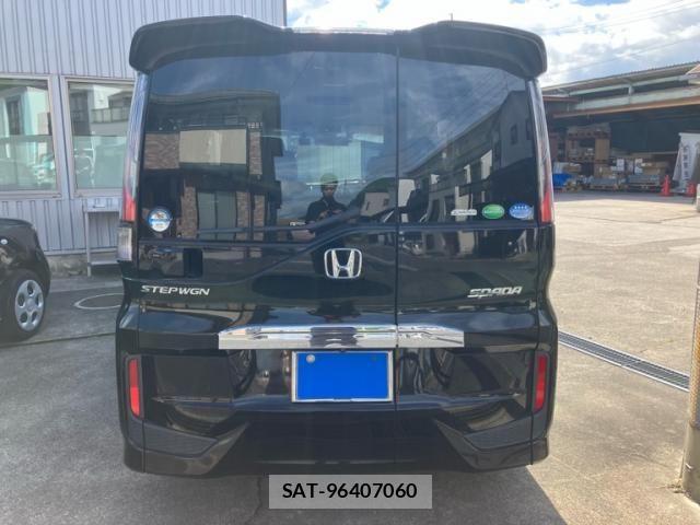 Honda STEP WGN 2015-08 7060876-6