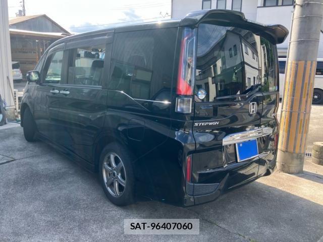 Honda STEP WGN 2015-08 7060876-8