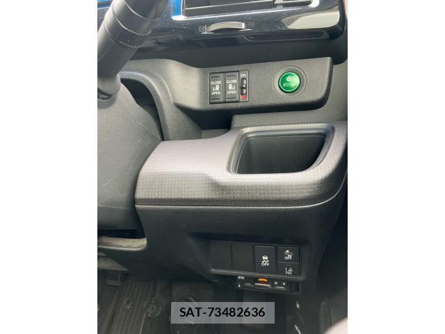 Honda STEP WGN 2015-06 7060869-13