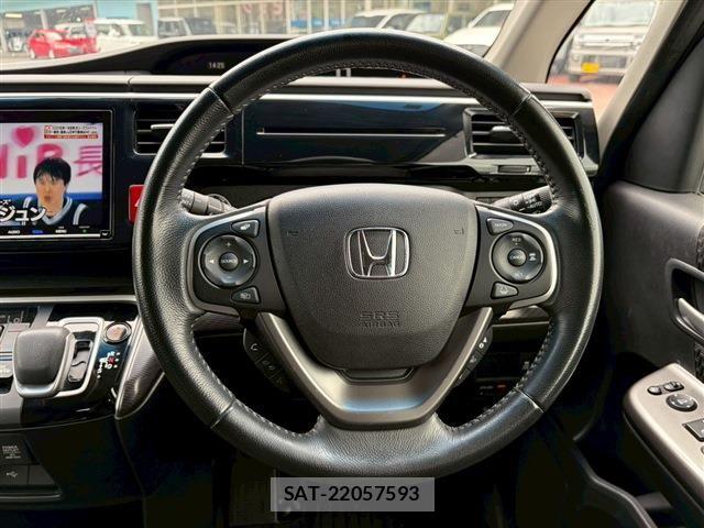 Honda STEP WGN 2020-07 7060866-14