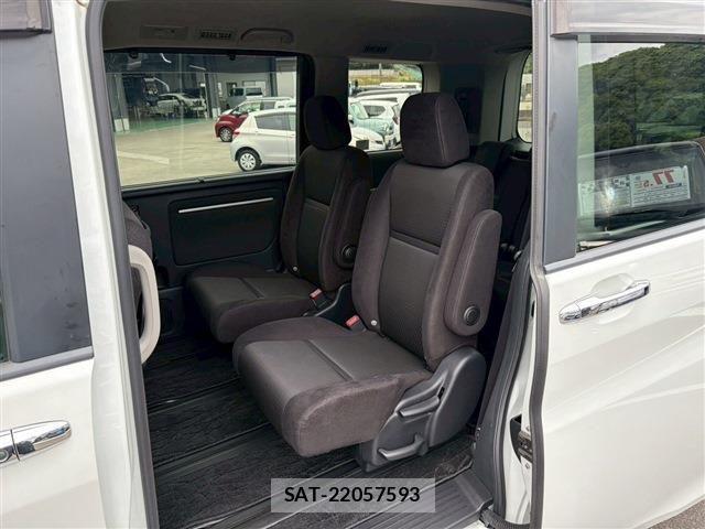 Honda STEP WGN 2020-07 7060866-4