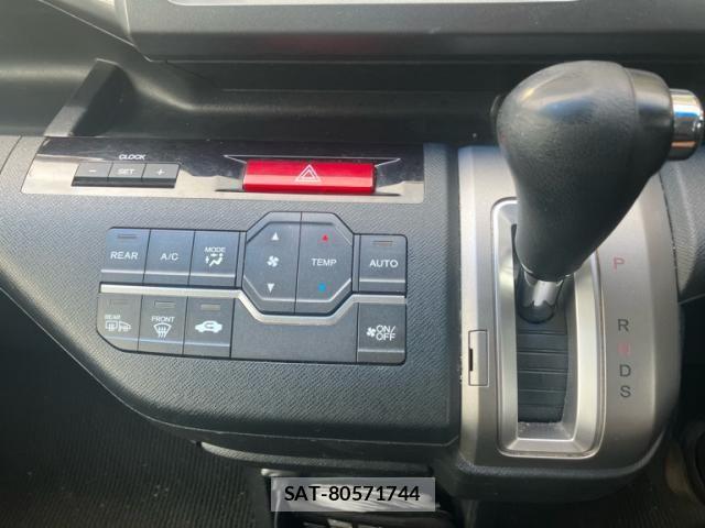 Honda STEP WGN 2011-04 7060885-13