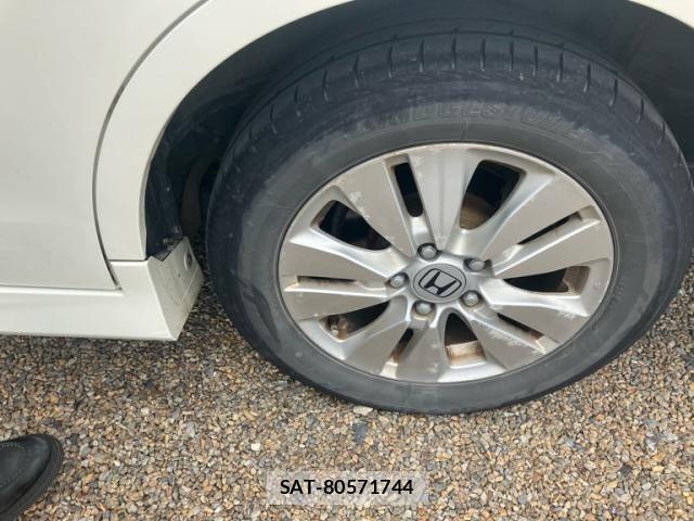 Honda STEP WGN 2011-04 7060885-5