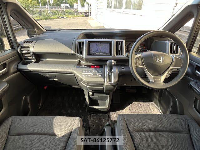 Honda STEP WGN 2013-08 7060873-1