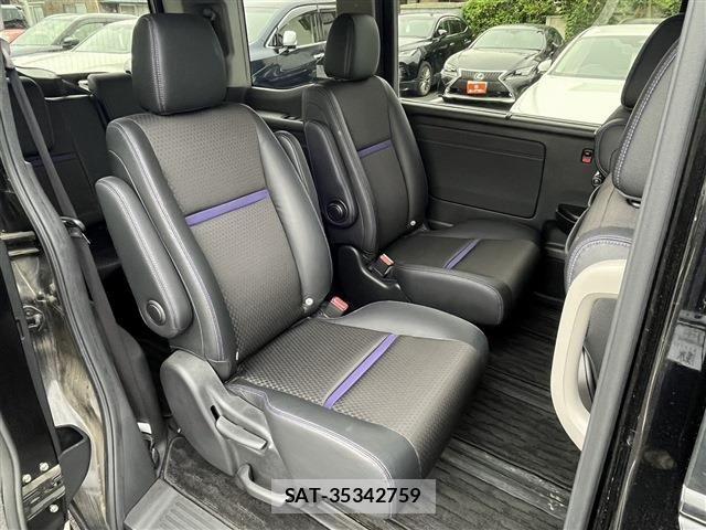 Honda STEP WGN 2019-06 7060868-15