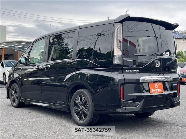 Honda STEP WGN 2019-06 7060868-22