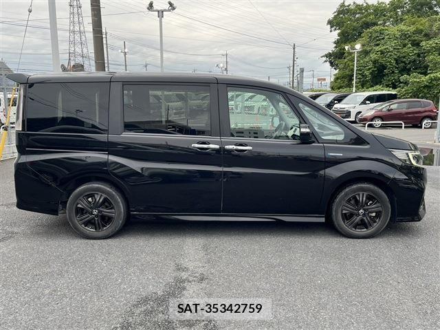 Honda STEP WGN 2019-06 7060868-8