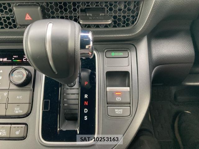 Honda STEP WGN 2025-10 7198719-16
