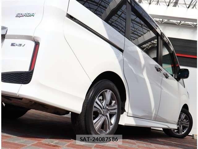 Honda STEP WGN 2021-03 7198720-27