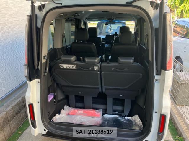 Honda STEP WGN 2019-09 7225575-10