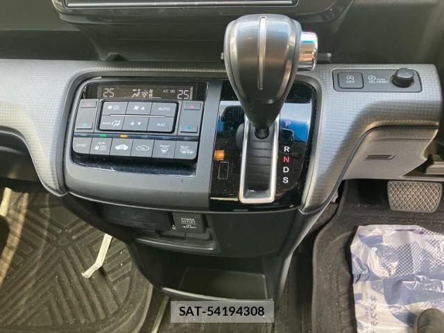 Honda STEP WGN 2017-11 7225570-22