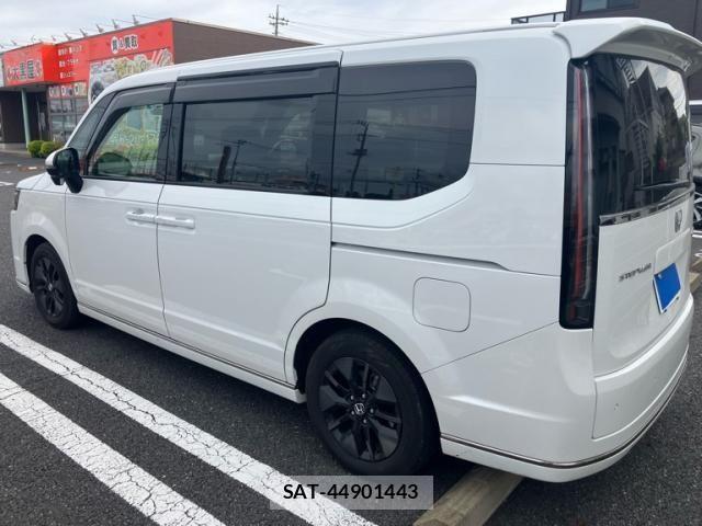 Honda STEP WGN 2024-03 7225583-2
