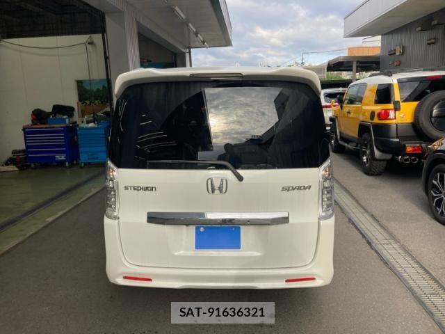 Honda STEP WGN 2013-07 7215896-1