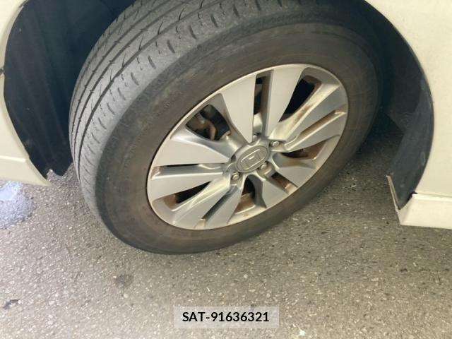 Honda STEP WGN 2013-07 7215896-3