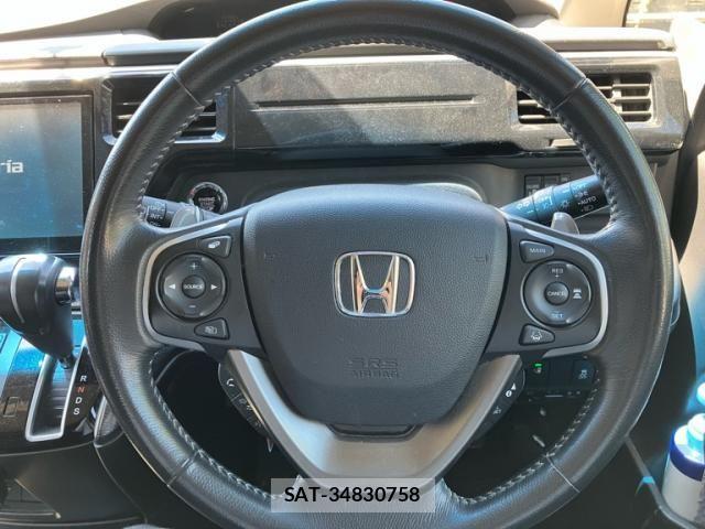 Honda STEP WGN 2018-03 7225572-11