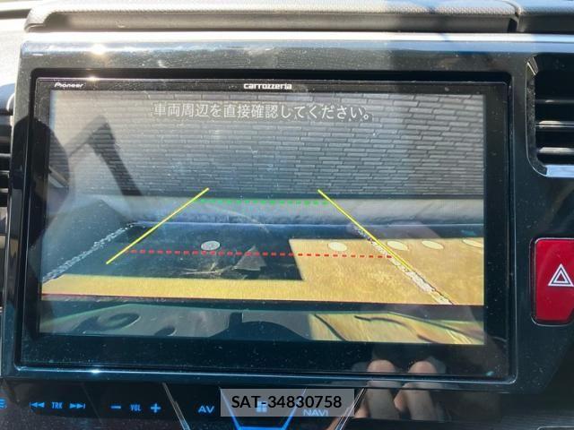Honda STEP WGN 2018-03 7225572-18