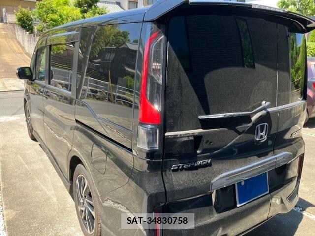 Honda STEP WGN 2018-03 7225572-2