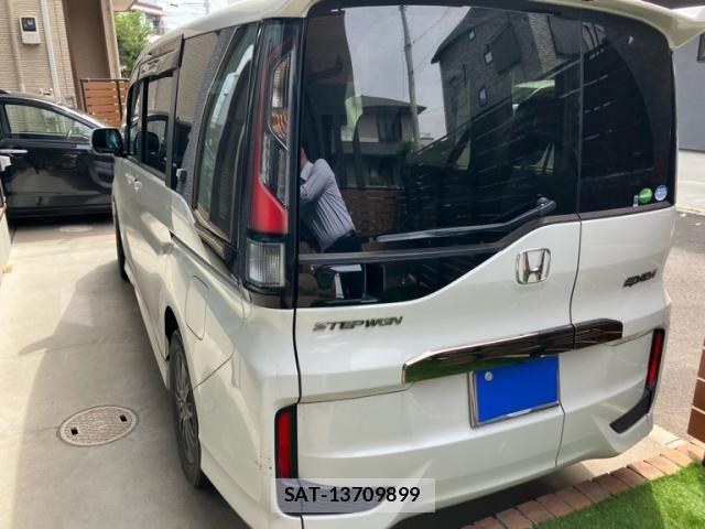 Honda STEP WGN 2020-03 7225576-3