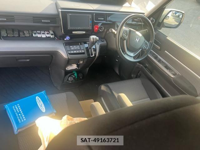 Honda STEP WGN 2017-04 7225568-9