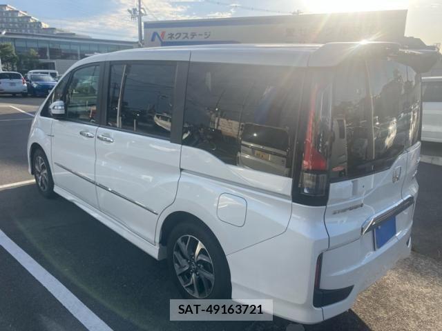 Honda STEP WGN 2017-04 7225568-2