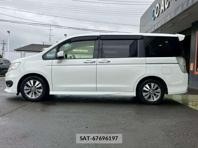 Honda STEP WGN 2014-03 7225557-16