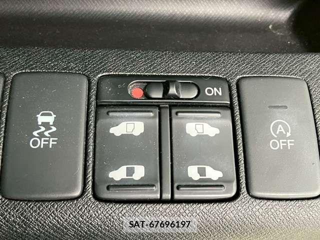 Honda STEP WGN 2014-03 7225557-3